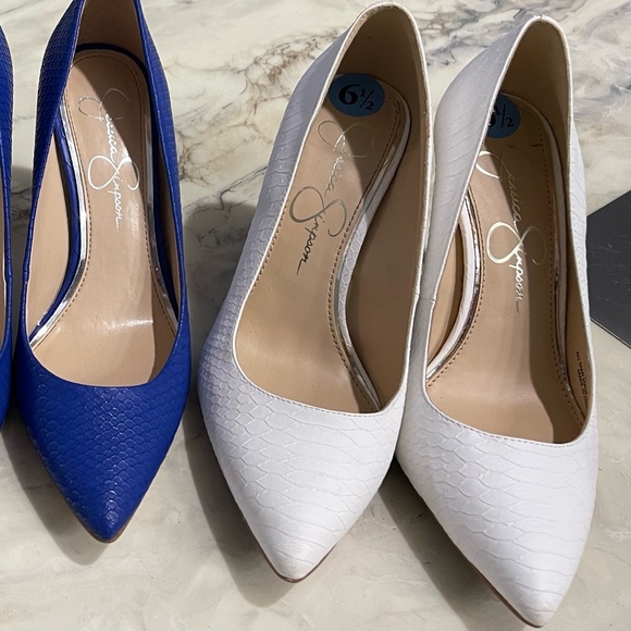 (SOLD) Jessica Simpson heels size 6.5 color white - Picture 6 of 6